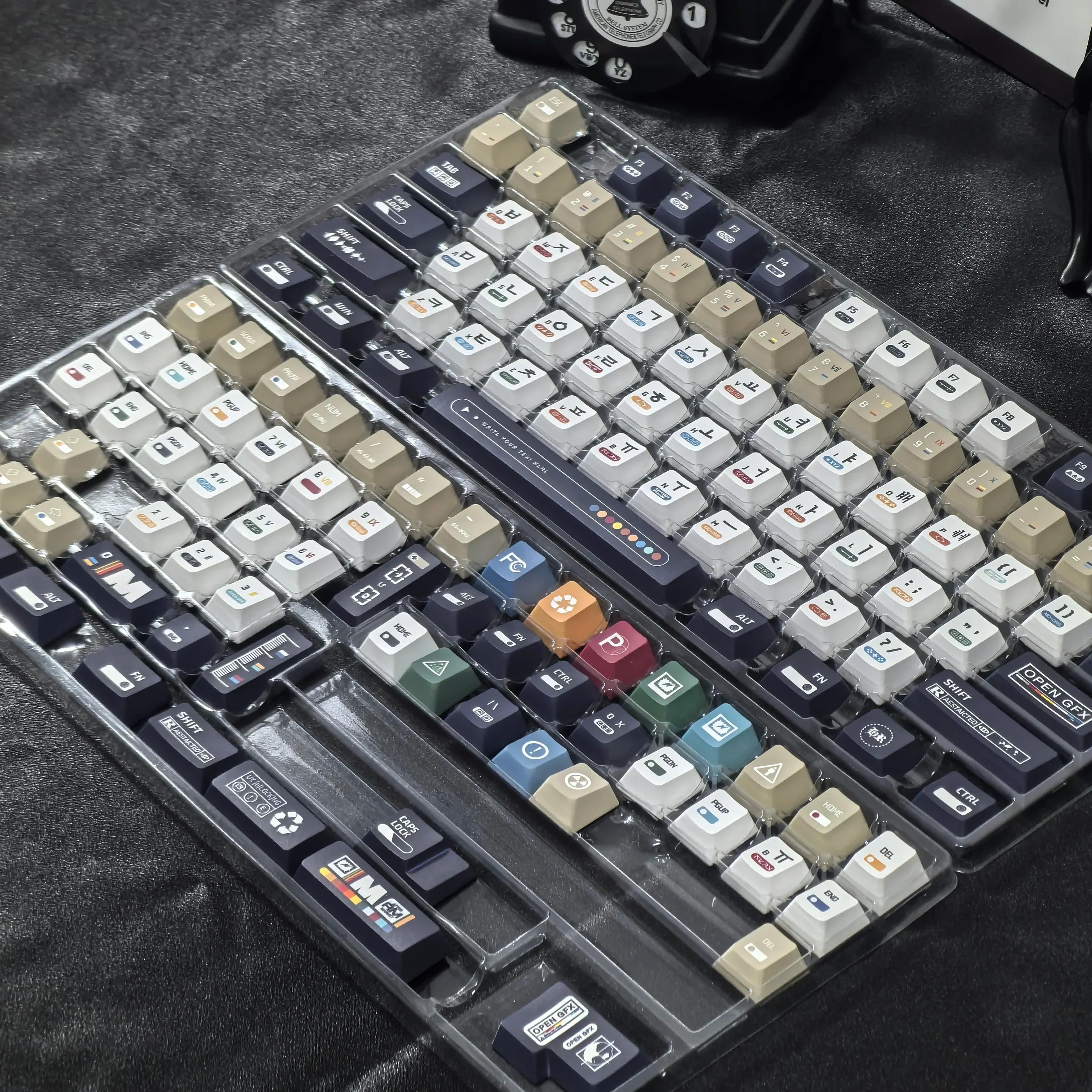 Κορεατικά Keycaps Maximalism Θέμα Keycap 135Keys Cherry Pbt Ρωσικά Αγγλικά Retro Keycap Μαύρο Λευκό Σχέδιο "L" Shape Enter Key